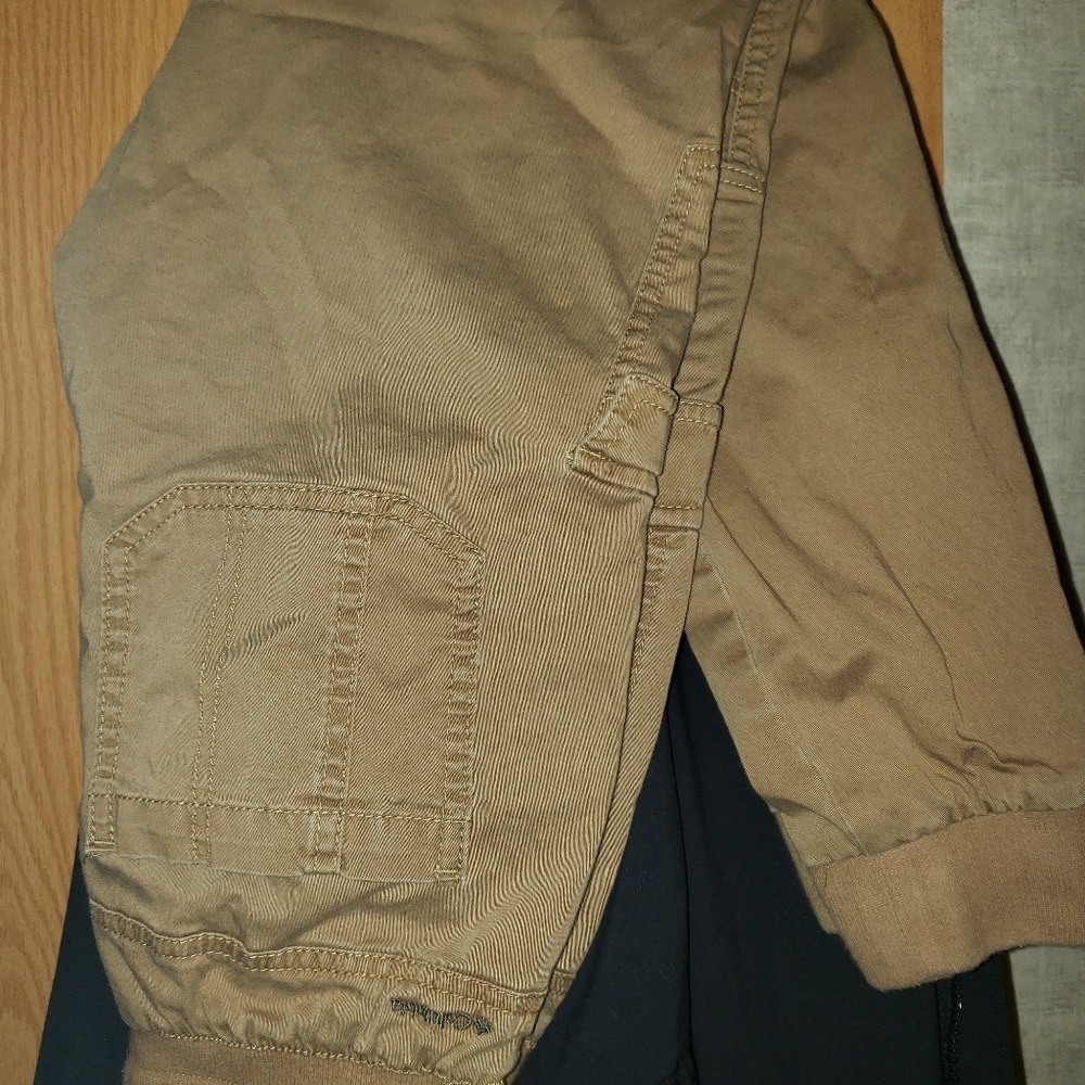 Columbia khaki joggers